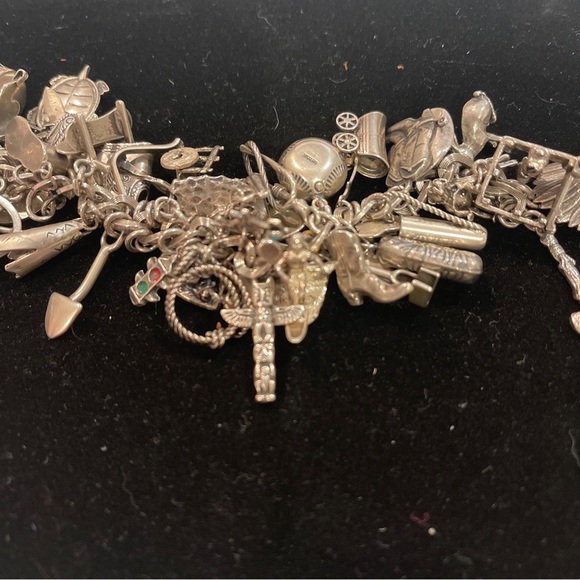 VINTAGE WESTERN NATIVE AMERICANA LOADED CHARM BRACELET 55+ CHARMS STERLING - Picture 16 of 16